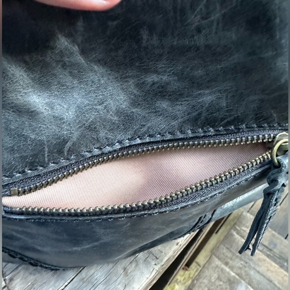 THE SAK Black Indio Shoulder Bag W/ Pebbled Vintage Style Leather Western Hobo - Picture 3 of 11